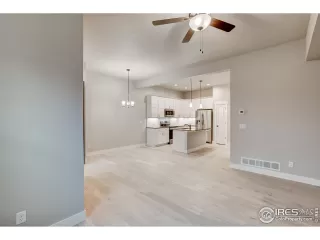Photo #5: 918311 Listing 