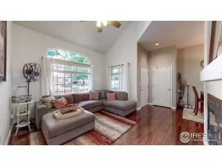 Photo #2: 918333 Listing