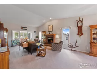 Photo #4: 918334 Listing 