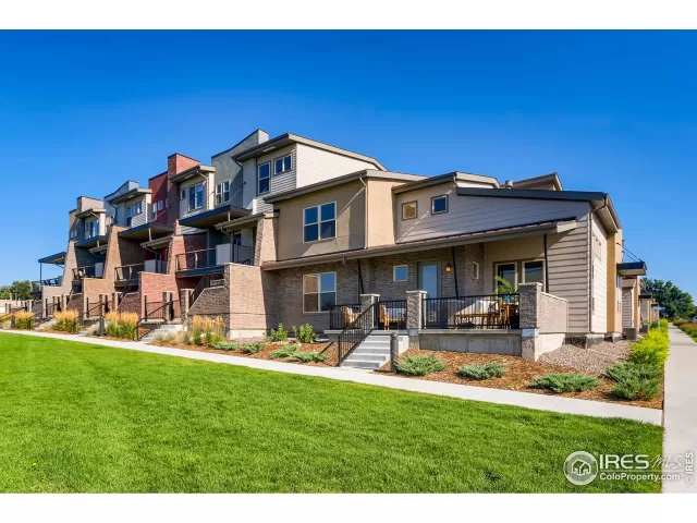 MLS: 918406 Condo For Sale