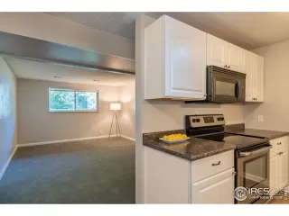 Photo #4: 918502 Listing