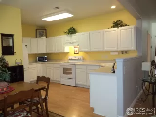 Photo #4: 918539 Listing