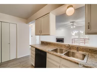 Photo #6: 918592 Listing