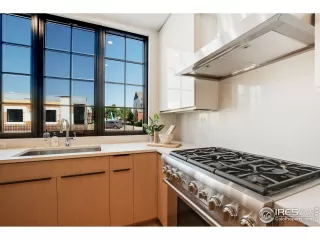 Photo #3: 918625 Listing