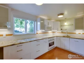 Photo #6: 918640 Listing