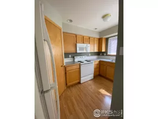 Photo #6: 918693 Listing