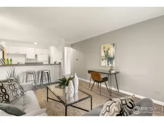 Photo #4: 918694 Listing