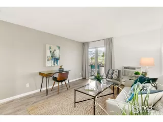 Photo #5: 918694 Listing