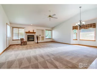 Photo #4: 918876 Listing