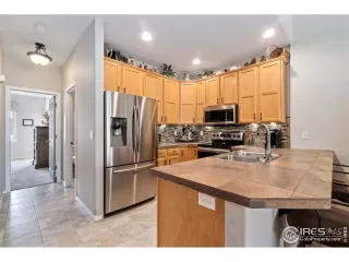 Photo #5: 918888 Listing 