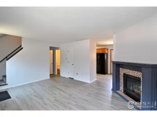 Photo #5: 918908 Listing