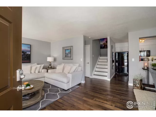 MLS: 918991 Condo For Sale