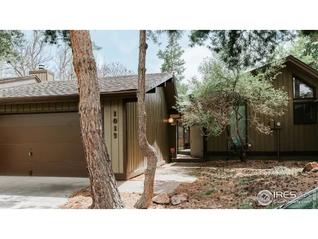 MLS: 918993 Condo For Sale