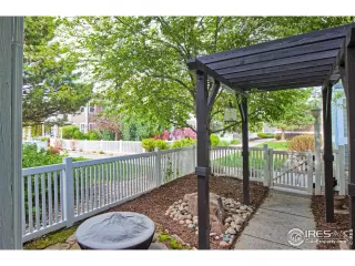 Photo #4: 919002 Listing