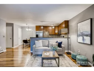 Photo #2: 919077 Listing