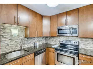 Photo #5: 919077 Listing