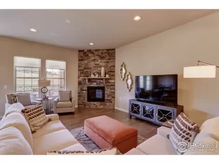 Photo #6: 919112 Listing