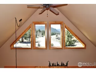 Photo #5: 919161 Listing
