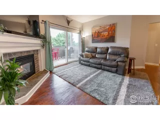 Photo #4: 919168 Listing 