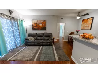 Photo #6: 919168 Listing 