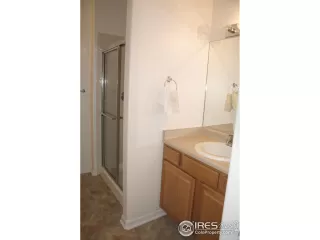 Photo #6: 919216 Listing