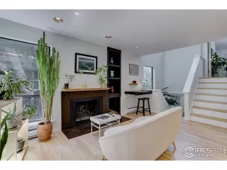 Photo #2: 919264 Listing