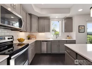 Photo #5: 919462 Listing 