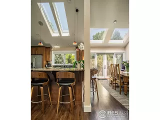 Photo #6: 919555 Listing