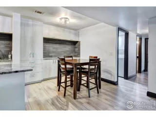 Photo #6: 919628 Listing