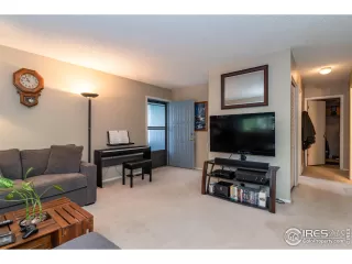 Photo #2: 919659 Listing