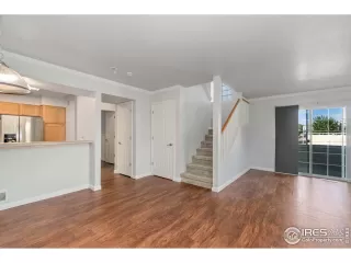 Photo #2: 919678 Listing 