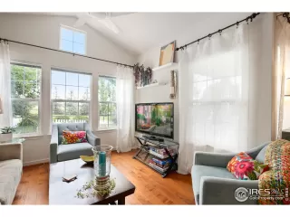 Photo #5: 919707 Listing