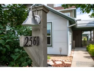 Photo #3: 919721 Listing