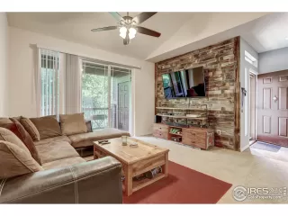 Photo #4: 919734 Listing