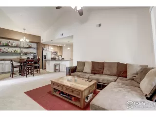 Photo #5: 919734 Listing