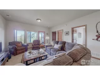 Photo #4: 919811 Listing