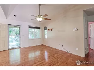 Photo #3: 919816 Listing