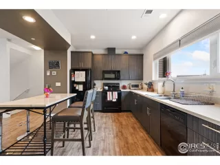 Photo #2: 919877 Listing