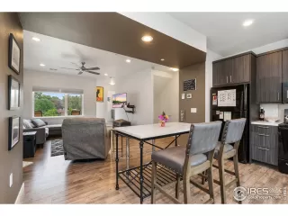 Photo #5: 919877 Listing