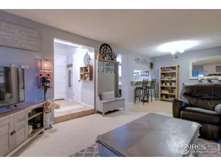 Photo #6: 919882 Listing