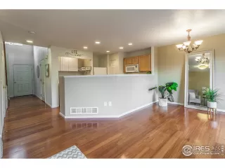 Photo #5: 919885 Listing