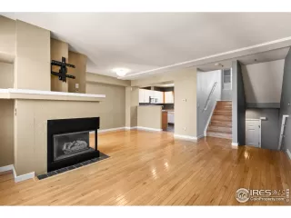 Photo #3: 919886 Listing