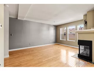 Photo #4: 919886 Listing