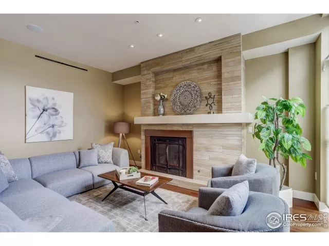 MLS: 919923 Condo For Sale