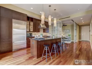 Photo #4: 919923 Listing