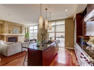 Photo #5: 919923 Listing