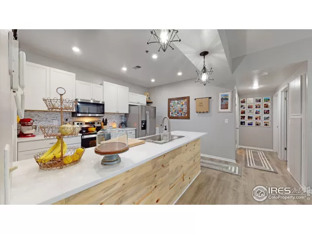 MLS: 919956 Condo For Sale