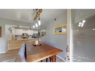 Photo #4: 919956 Listing