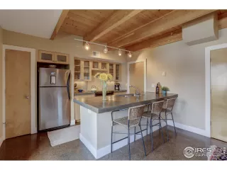 Photo #3: 920007 Listing