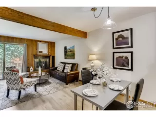 Photo #2: 920054 Listing